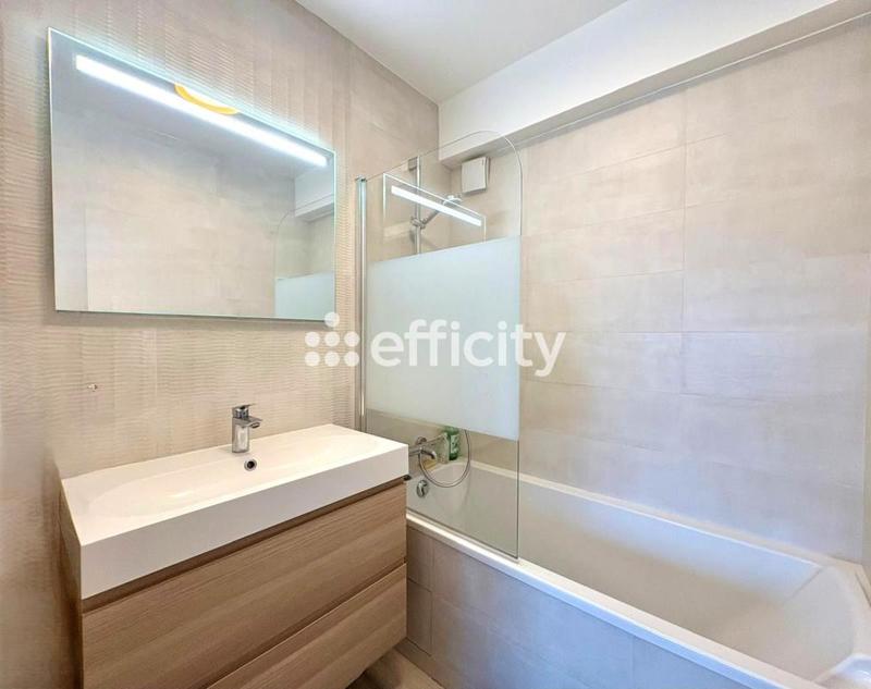 Appartement - 87 m² - 4 pièces