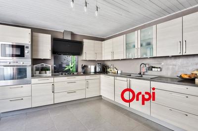 Duplex - 144 m² - 5 pièces