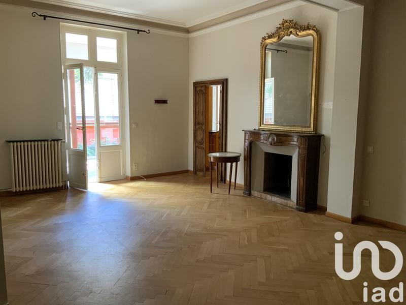 Appartement - 220 m² - 6 pièces