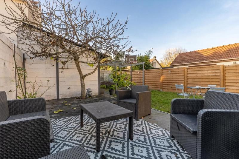 Maison - 131 m² - 6 pièces