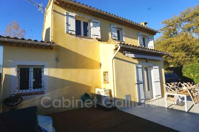 Maison - 98 m² - 3 pièces