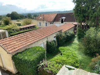 Maison - 312 m² - 10 pièces