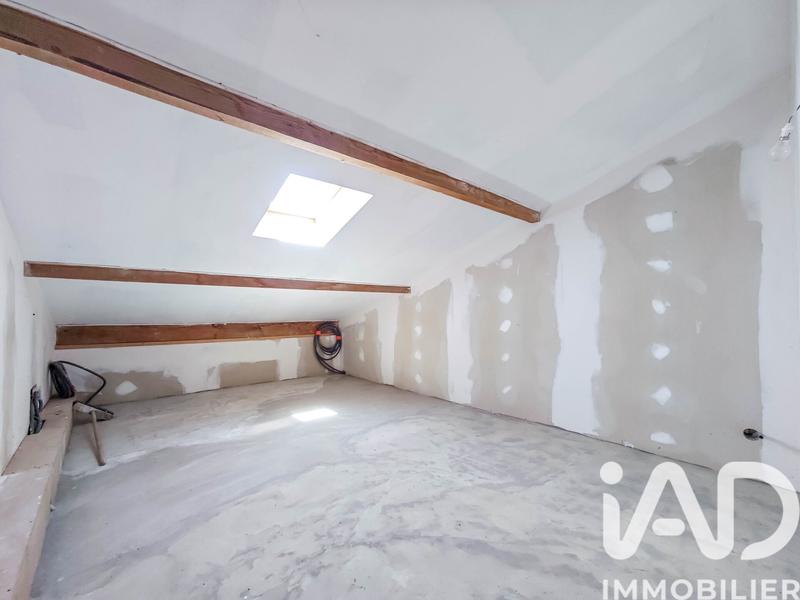 Maison - 220 m² - 10 pièces