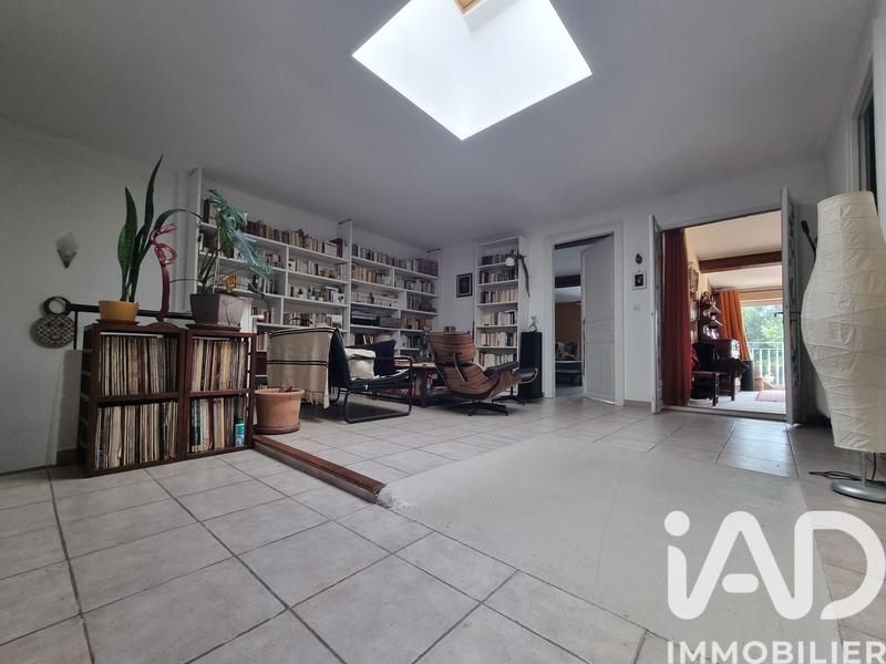 Maison - 180 m² - 5 pièces