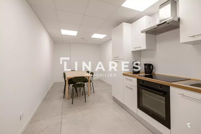 Bureau - 14 m² - 1 pièce