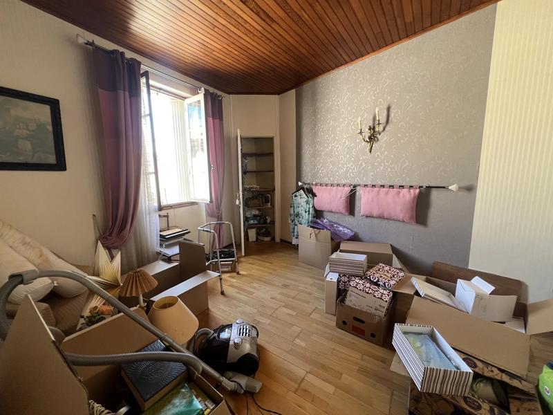 Immeuble - 115 m² - 7 pièces