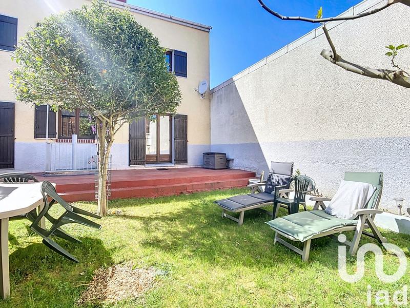 Maison - 200 m² - 7 pièces