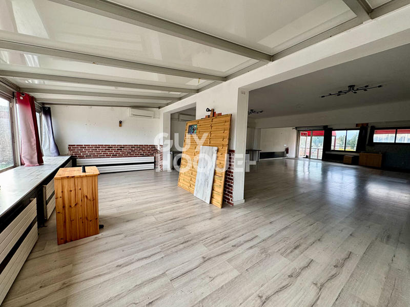 Local commercial - 131 m²