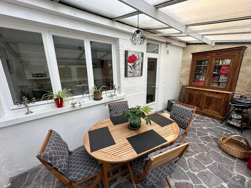 Maison - 92 m² - 5 pièces