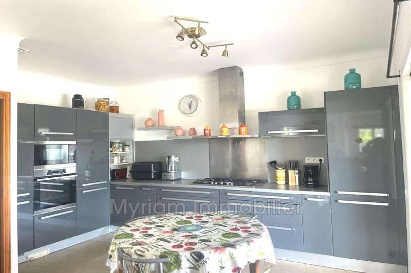 Maison - 171 m² - 8 pièces