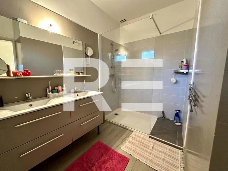 Villa - 160 m² - 6 pièces