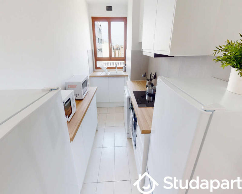 Chambre - 90 m² - 1 pièce