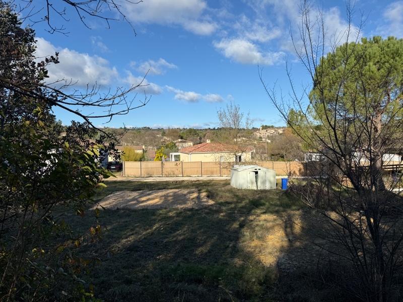 Terrain constructible - 1 237 m²