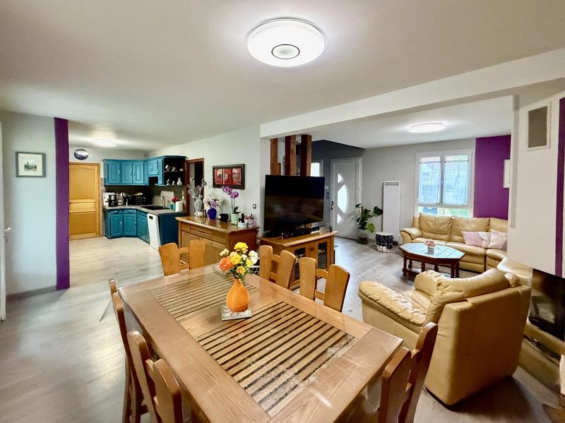 Maison - 165 m² - 8 pièces