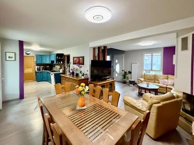 Maison - 165 m² - 8 pièces