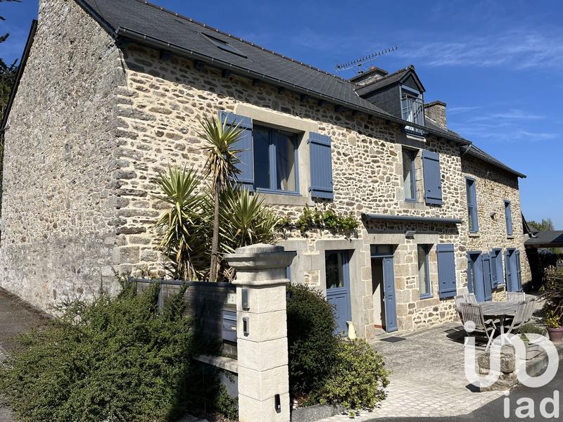 Maison - 176 m² - 9 pièces