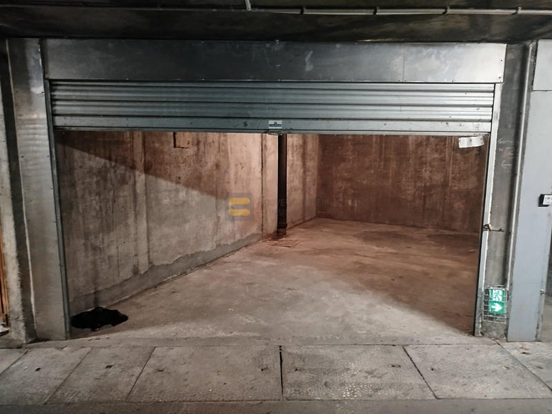 Parking / Garage - 14 m²