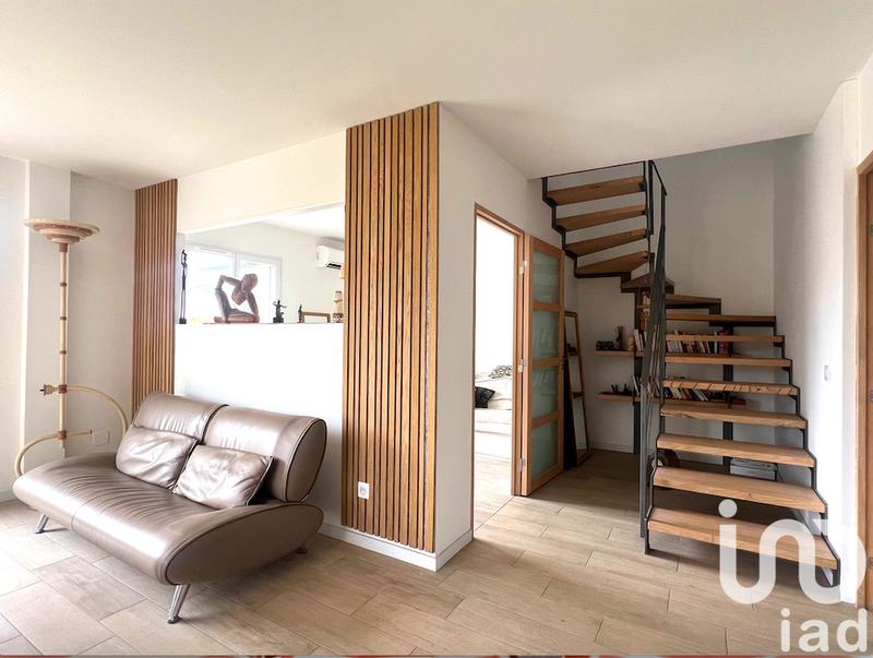 Maison - 121 m² - 6 pièces