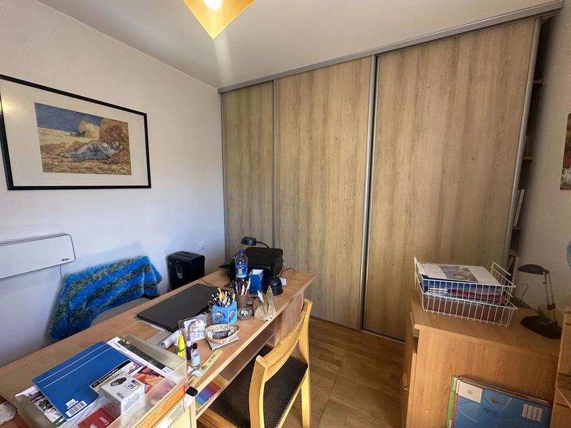 Appartement - 99 m² - 4 pièces