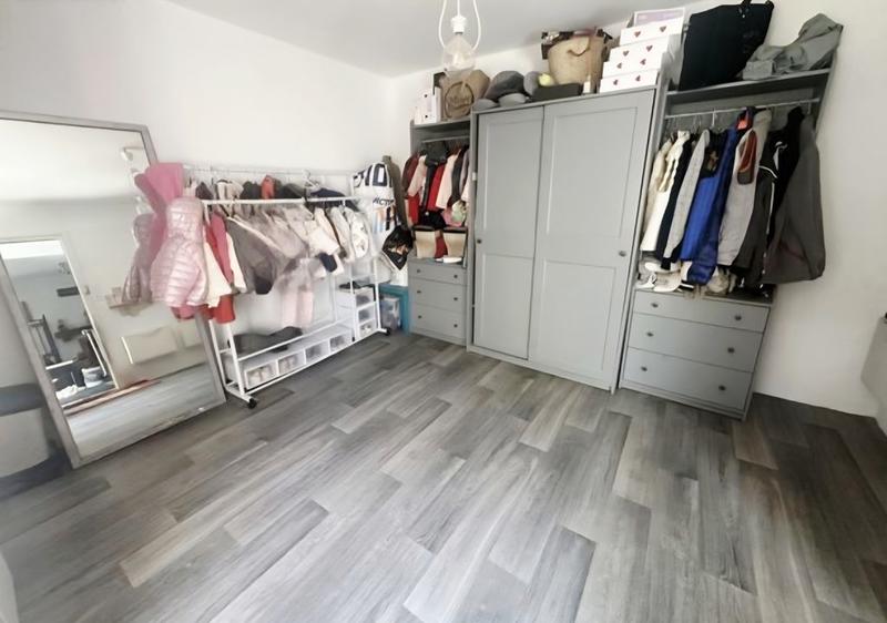 Villa - 262 m² - 9 pièces