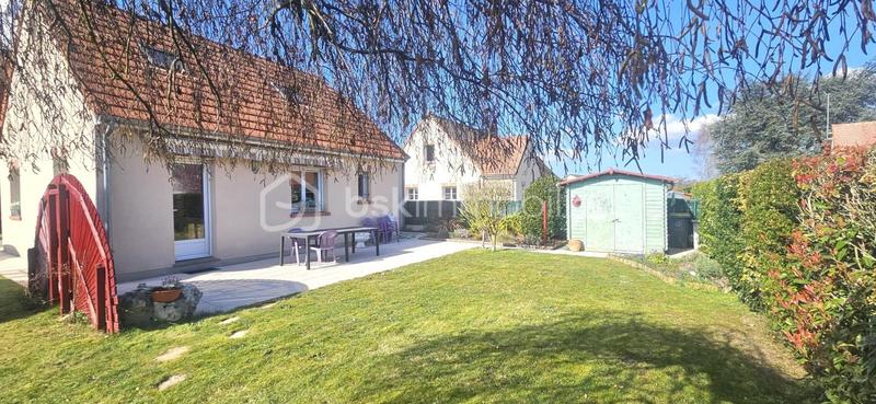 Maison traditionnelle - 110 m² - 5 pièces