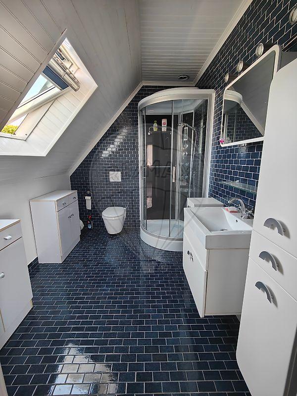 Maison - 180 m² - 7 pièces