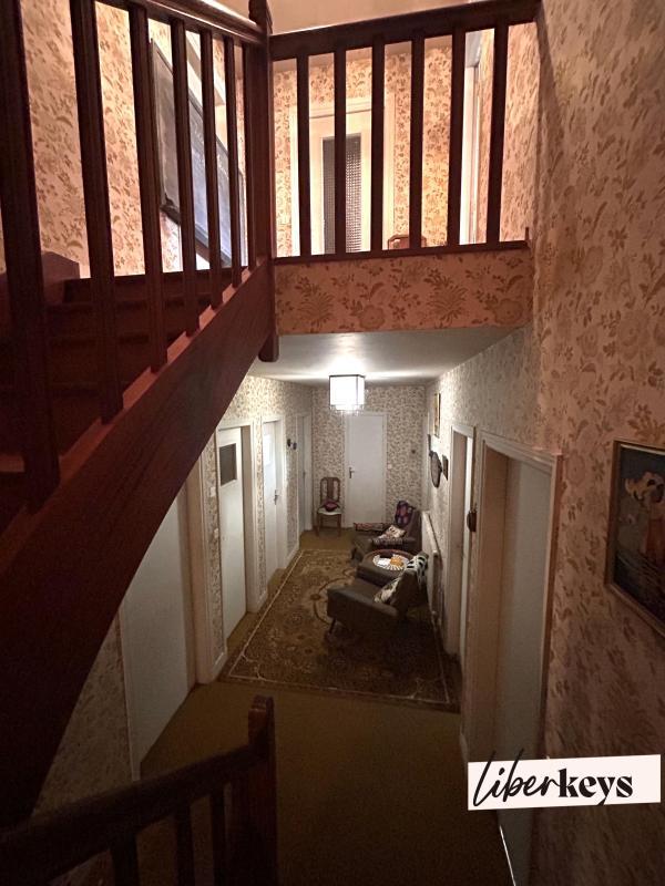 Maison - 161 m² - 7 pièces