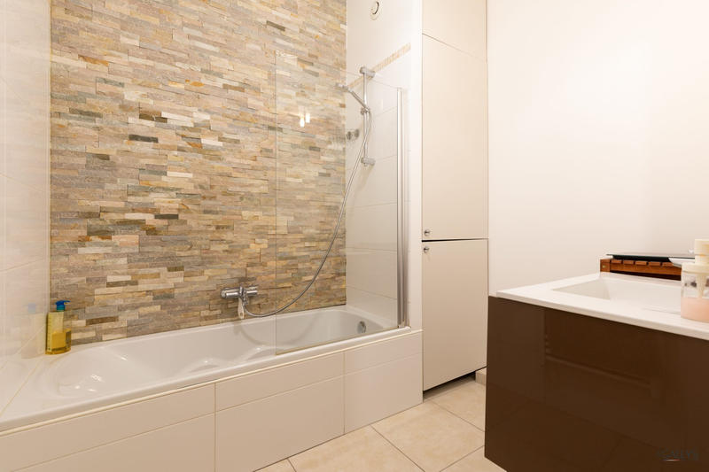 Appartement - 99 m² - 4 pièces