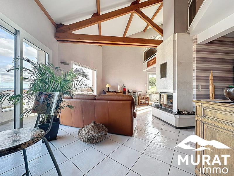 Maison - 150 m² - 7 pièces