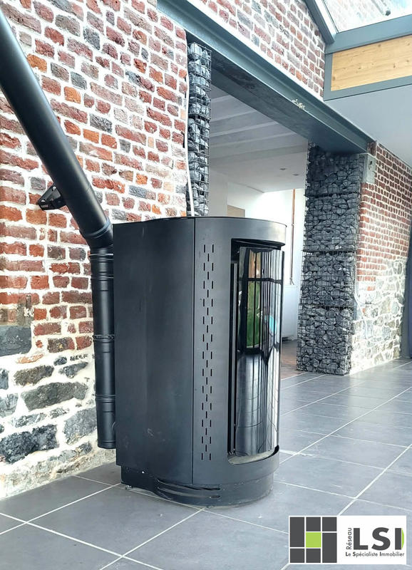 Maison - 245 m² - 8 pièces