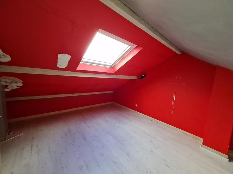 Maison - 99 m² - 5 pièces