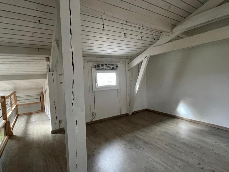 Propriété - 274 m² - 8 pièces