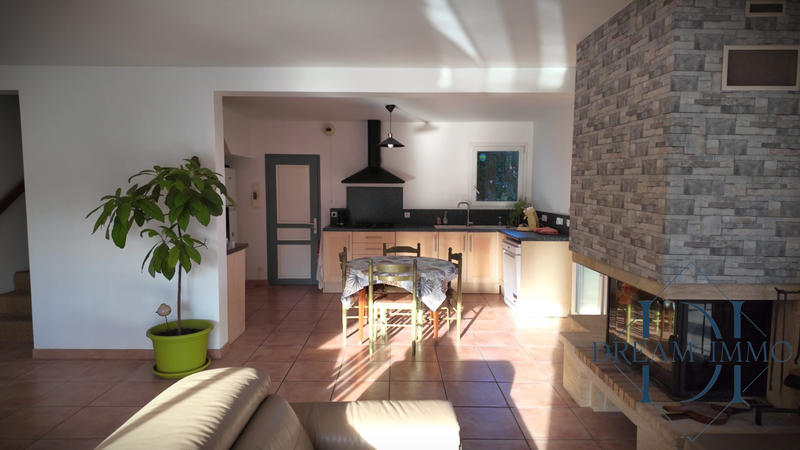 Villa - 159 m² - 6 pièces