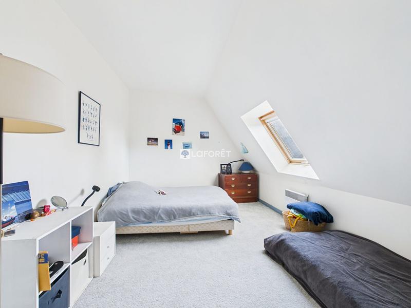 Maison - 256 m² - 6 pièces