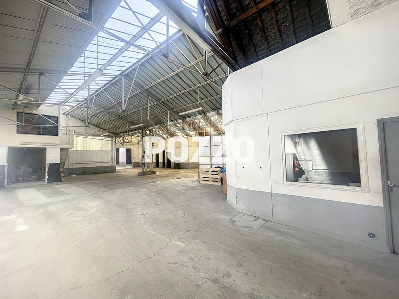 Maison - 600 m² - 6 pièces