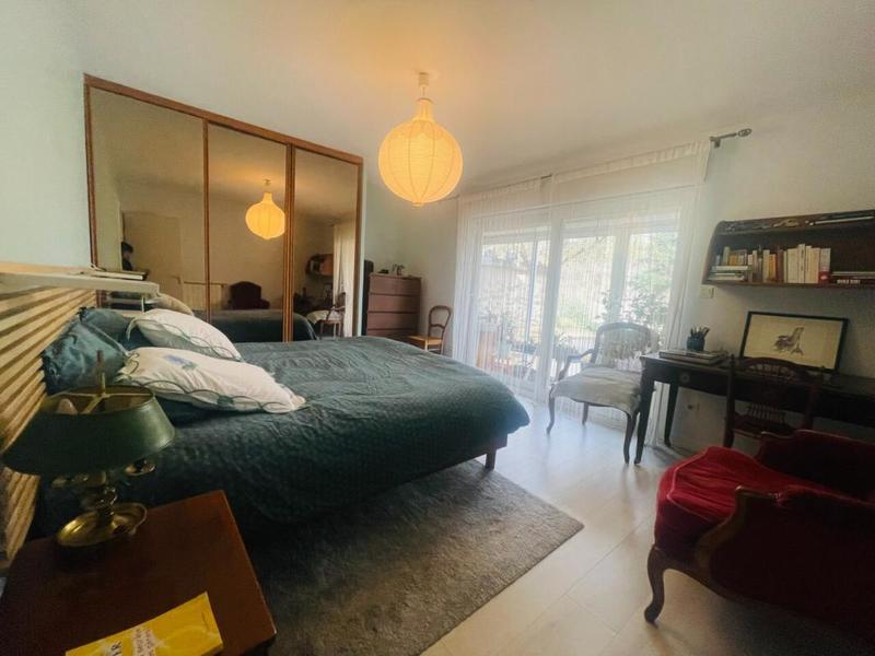 Maison en pierre - 203 m² - 6 pièces