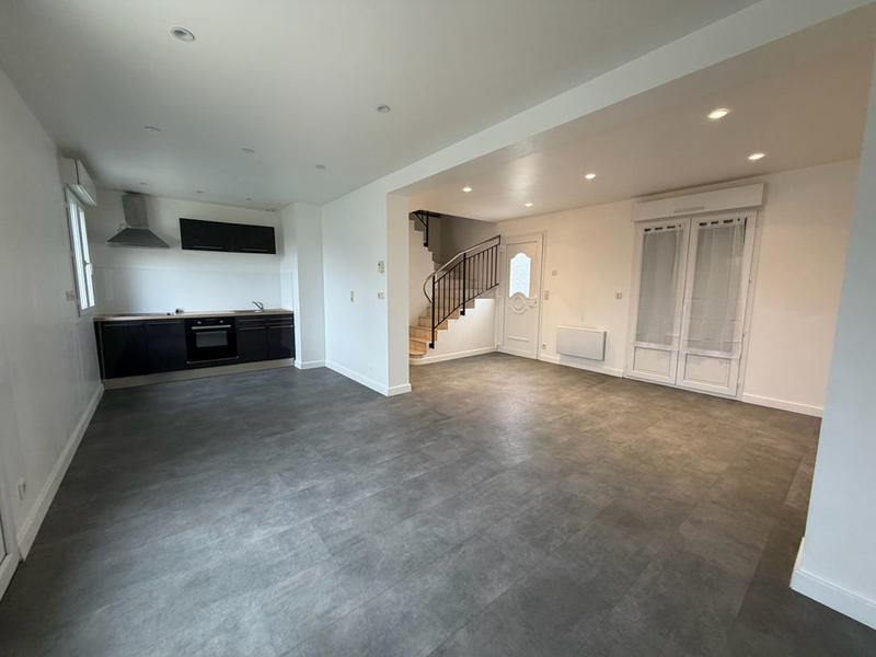 Maison - 102 m² - 5 pièces