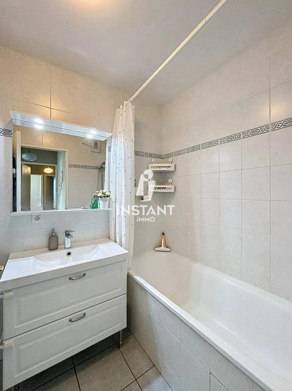 Appartement - 79 m² - 4 pièces