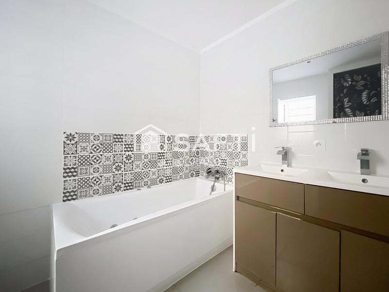 Maison - 105 m² - 5 pièces