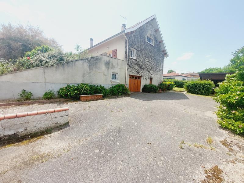 Maison - 190 m² - 7 pièces