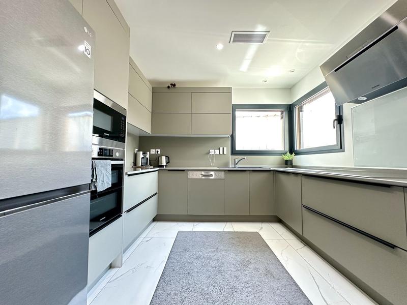 Maison contemporaine - 227 m² - 6 pièces