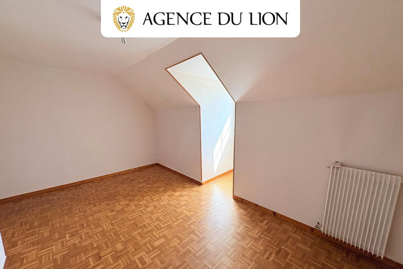 Maison - 172 m² - 9 pièces