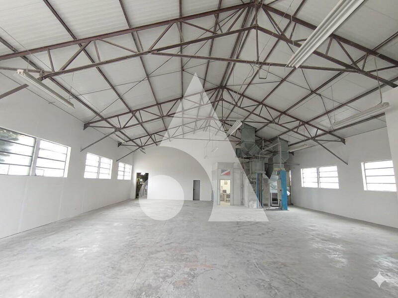 Fonds de commerce - 350 m²