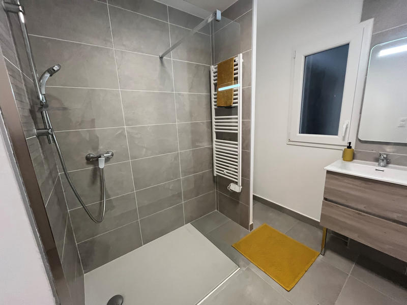 Appartement - 98 m² - 4 pièces