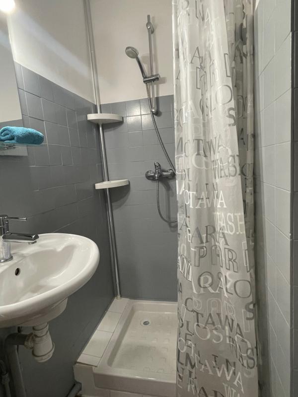 Studio - 15 m² - 1 pièce