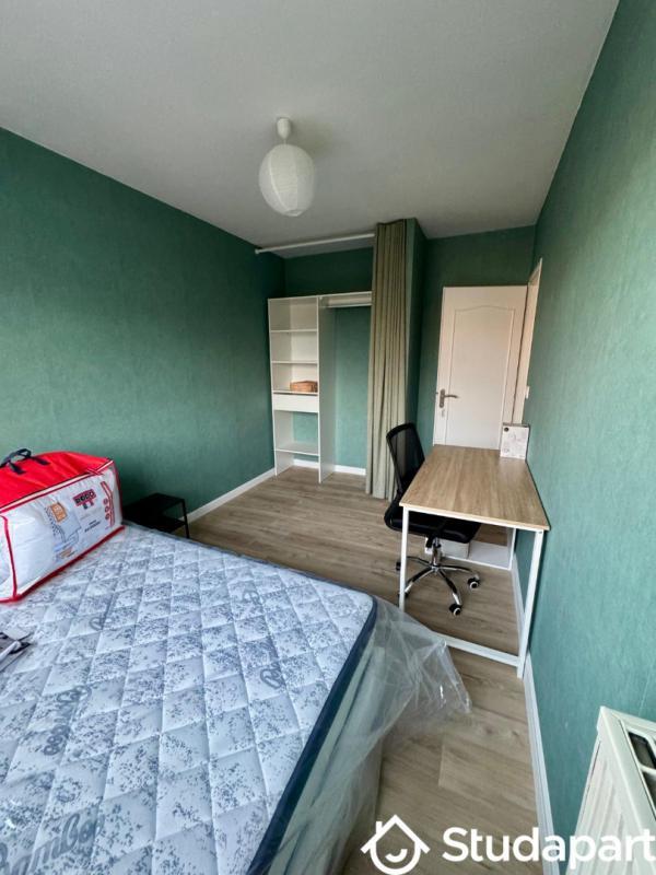 Chambre - 10 m² - 1 pièce