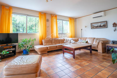 Maison - 200 m² - 6 pièces