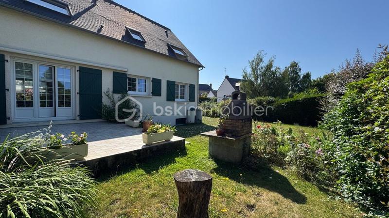 Maison traditionnelle - 136 m² - 8 pièces