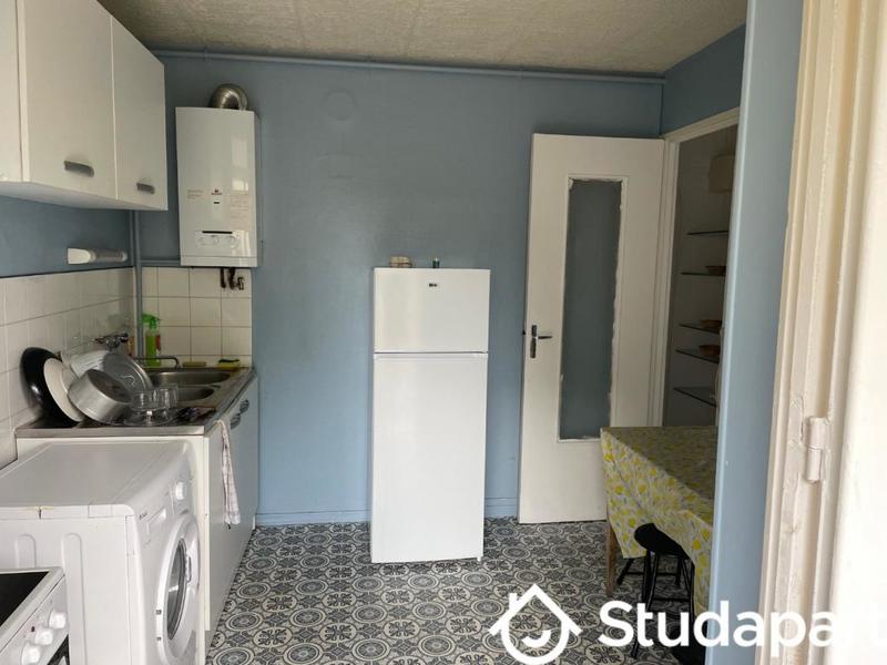 Chambre - 10 m² - 1 pièce