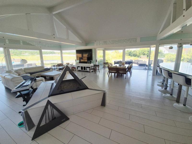 Maison - 229 m² - 6 pièces